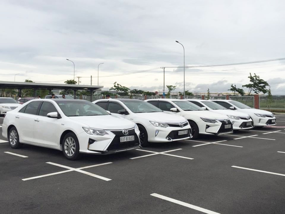 Xe Dịch Vụ 4 Chỗ Đi Đà Lạt Giá Ưu Đãi